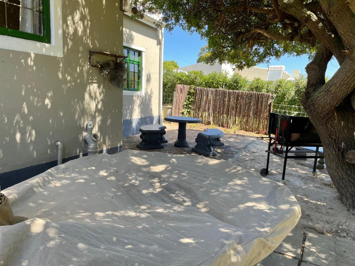 Kleine Vrede Farm Cottage Hermanus Bagian luar foto