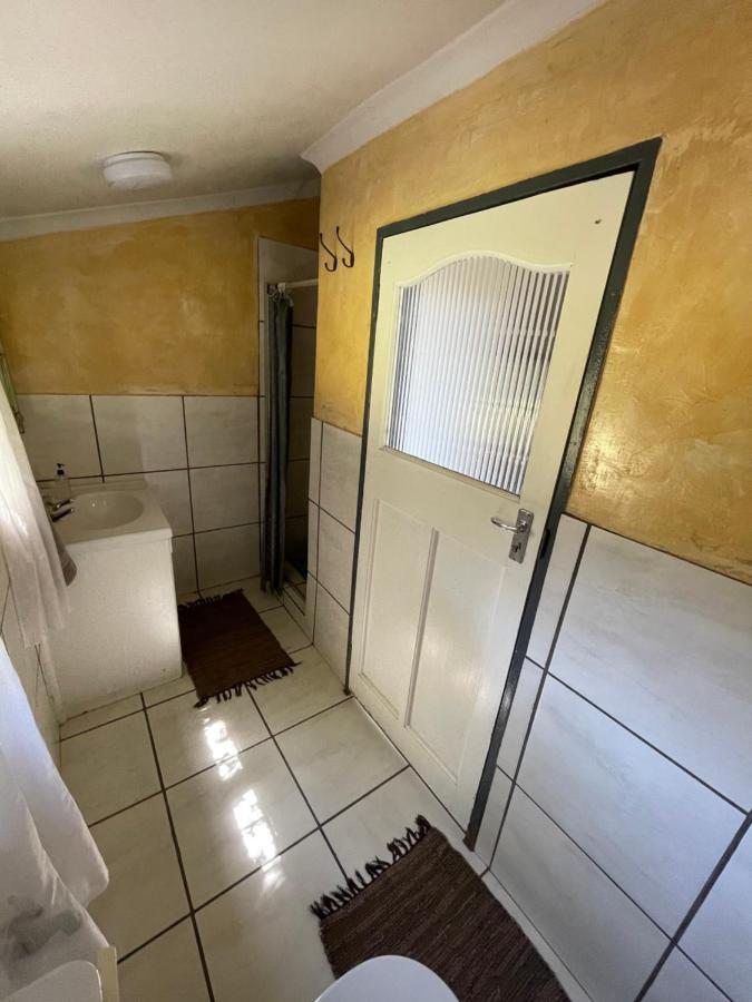 Kleine Vrede Farm Cottage Hermanus Bagian luar foto